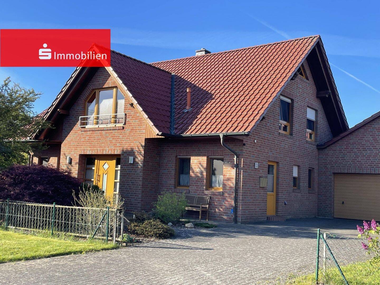 Immobilie in Schwaförden - +++Familienfreundliches Zuhause mit hellem Raumkonzept, einladendem Garten und Doppelgarage+++ - Bild 0