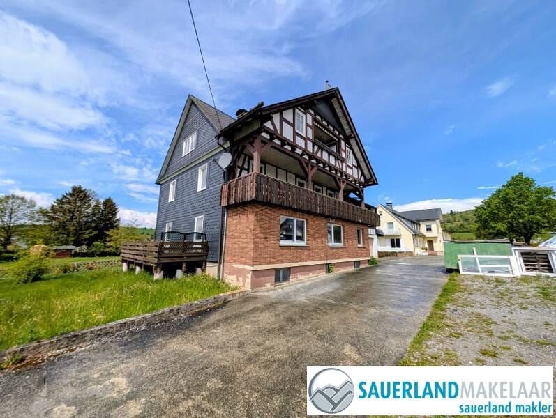 Immobilie in Willingen (Upland) - Seltene Investitionsmöglichkeit nahe Willingen - Wohnhaus mit 4 großzügigen Apartments - Bild 1