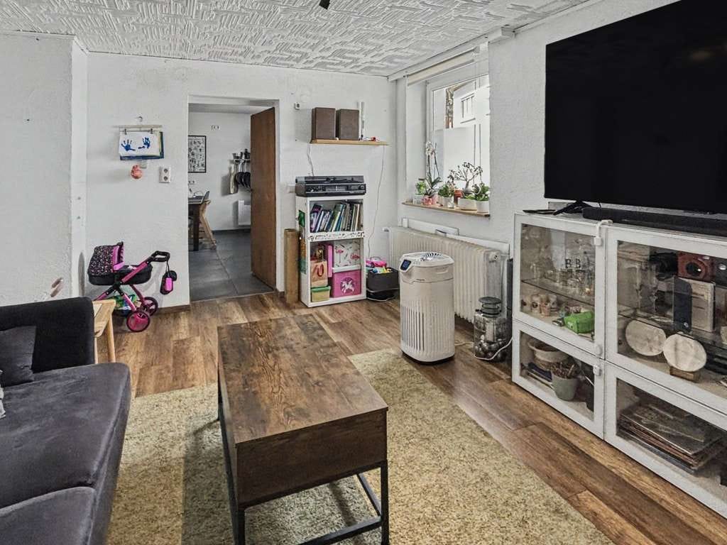 Immobilie in Ihringen - Kleines, vermietetes Reihenhaus mit großer Dachterrasse im Herzen von Ihringen - Bild 2