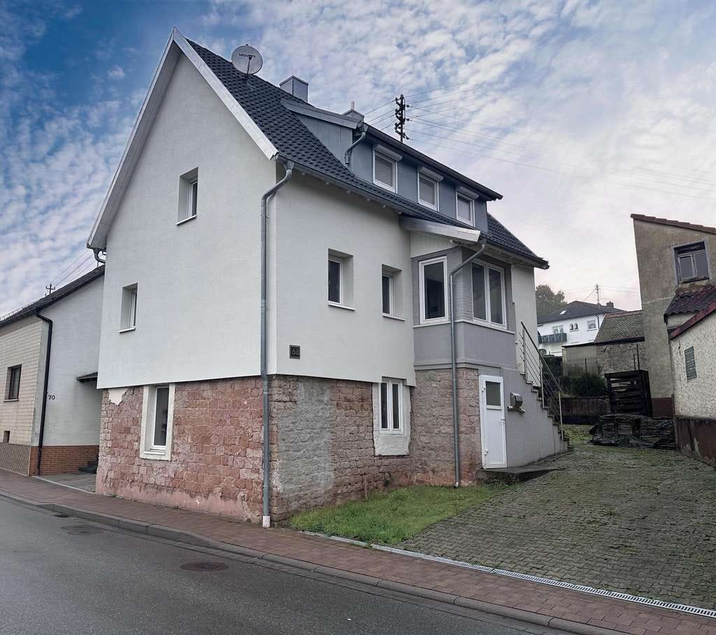 Immobilie in Mehlbach - Mehlbach:
Freistehendes Einfamilienhaus mit PKW-Stellplatz
 - Bild 0