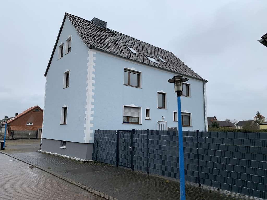 Immobilie in Haldensleben - Mehrfamilienhaus/Nebengelass/Garagenkomplex-derzeit als Gästehaus genutzt - Bild 1