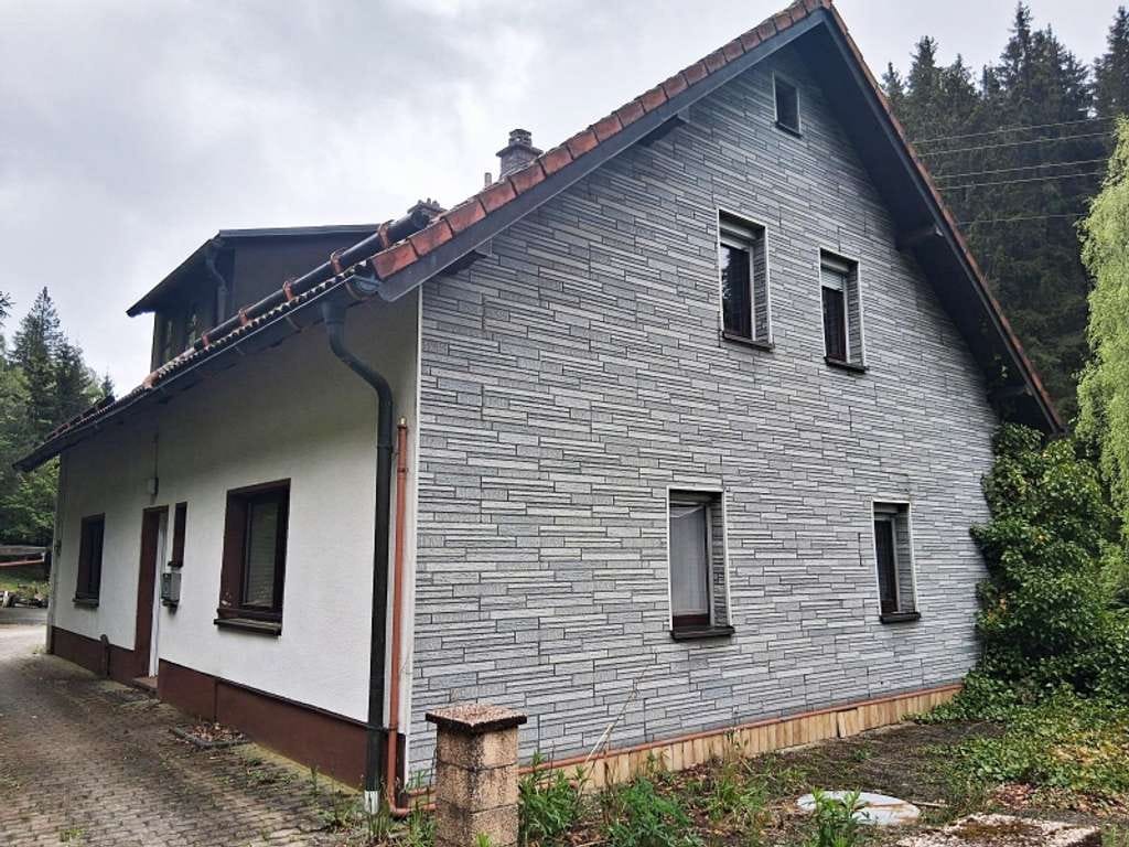 Immobilie in Warmensteinach - Traumhafte Lage - Großzügiges Einfamilienhaus mit viel Potential - Bild 2