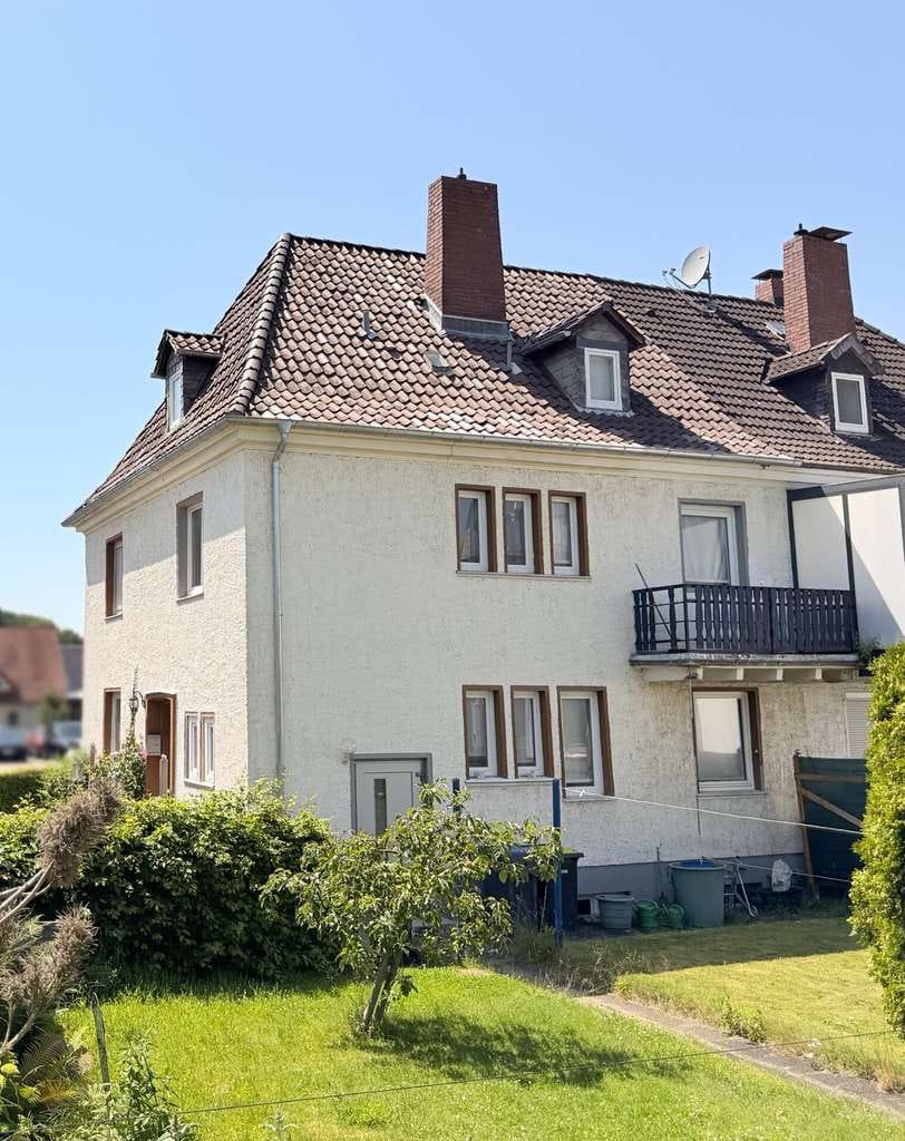 Immobilie in Bad Salzuflen - Vielseitige Doppelhaushälfte mit Potenzial – als Einfamilienhaus oder Zweifamilienhaus nutzbar - Bild 1