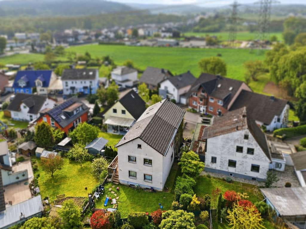 Immobilie in Alfter - Sanierungsbedürftiges 2-Familienhaus in Alfter Impekoven - Bild 1