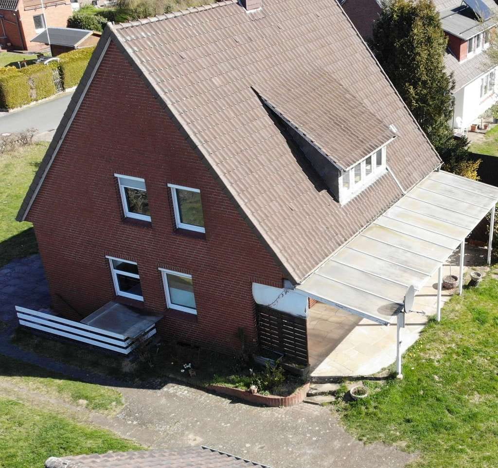 Immobilie in Liebenau - Viel Platz für die große Familie! 160 m² Wfl. 1907 m² Grundstück, 4 Garagen in ruhiger Lage! - Bild 2