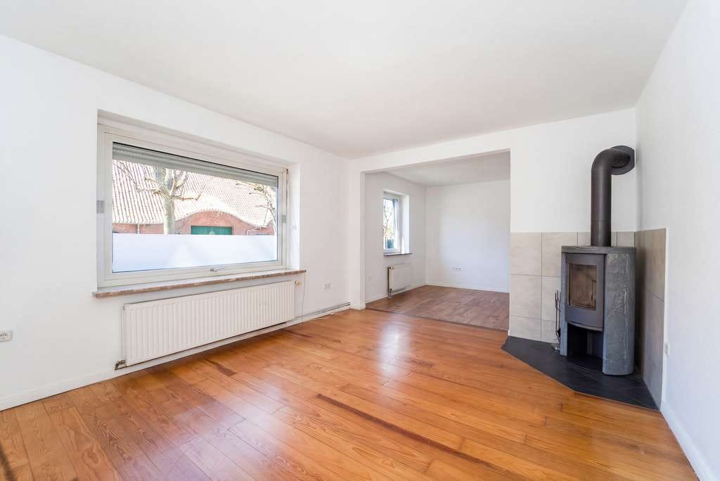 Immobilie in Oldenburg in Holstein - Aus Alt mach Neu – Reihenendhaus für Handwerker - Bild 4