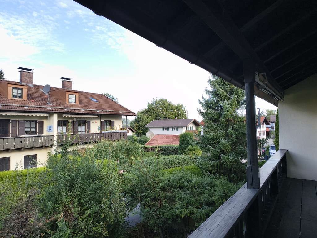 Immobilie in Eschenlohe - Charmante 2-Zi Wohnung im 1. OG mit Tageslichtbad - Bild 3