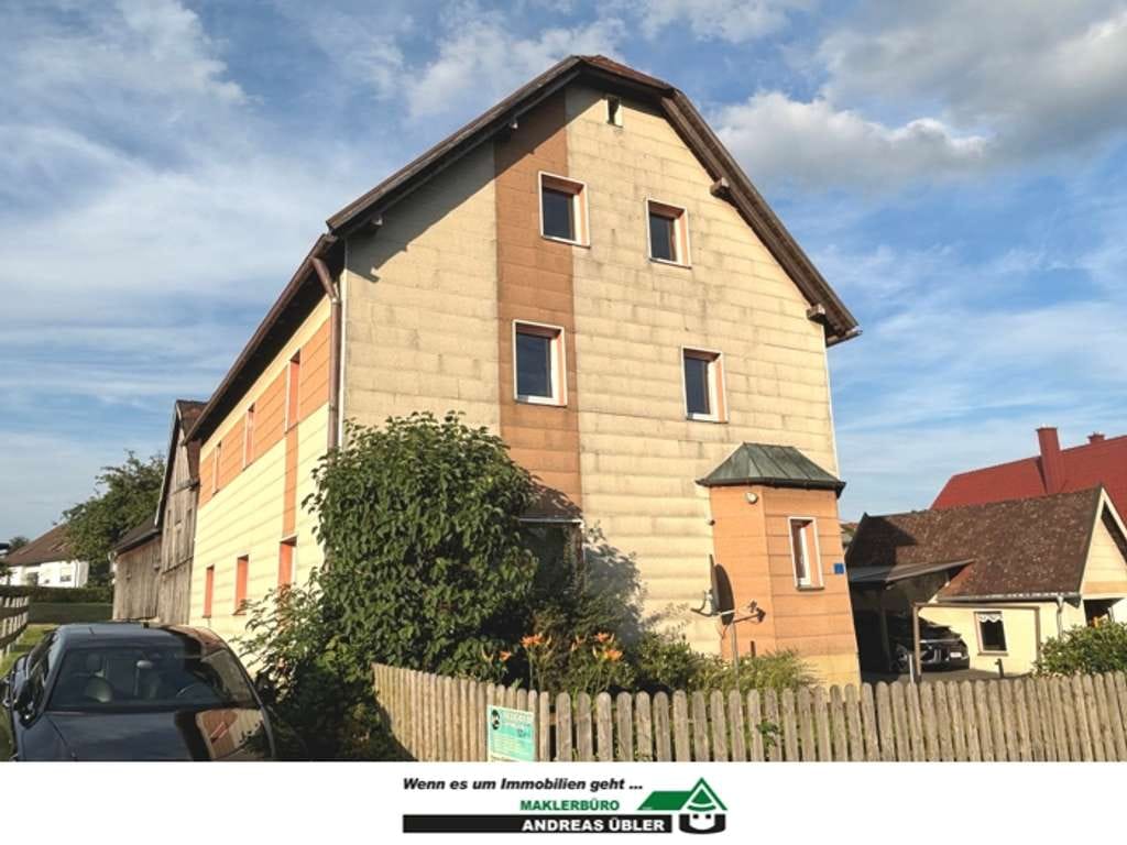 Immobilie in Pullenreuth - Ländliches Zweifamilienhaus mit viel Grün - Bild 2