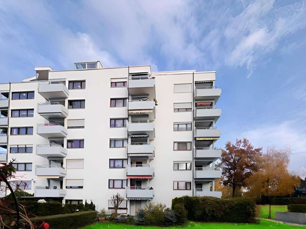Immobilie in Remseck am Neckar - Helle 3 Zimmer-Wohnung mit Balkon, Aufzug und Stellplatz in Neckarrems - Bild 0