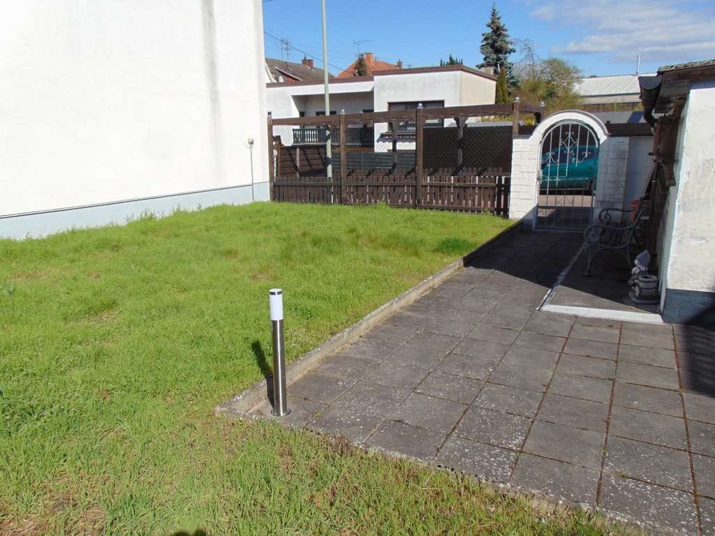 Immobilie in Lebach - LEBACH : RAUMWUNDER für die große FAMILIE mit 3 GARAGEN und NEUER Heizung !  - Bild 4