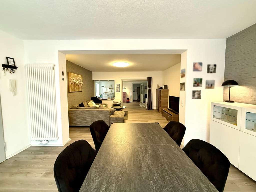 Immobilie in Schifferstadt - Ihr Platz für die Zukunft: Vielseitiges und geräumiges Mehrgenerationenhaus - Bild 1