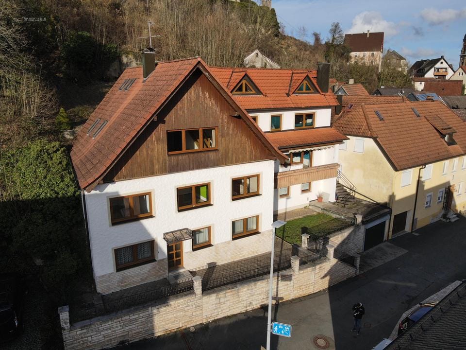 Immobilie in Gößweinstein - Provisionsfrei! Großes Haus mit vielen Möglichkeiten im Luftkurort - Bild 0