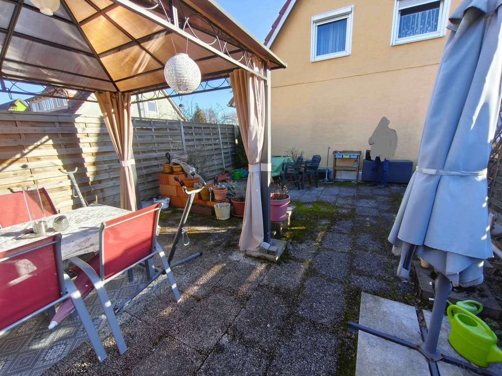 Immobilie in Kempten (Allgäu) - Anlageobjekt in St. Mang: Mehrfamilienhaus mit Praxis, zwei großen Wohnungen und Ausbaupotenzial - Bild 4