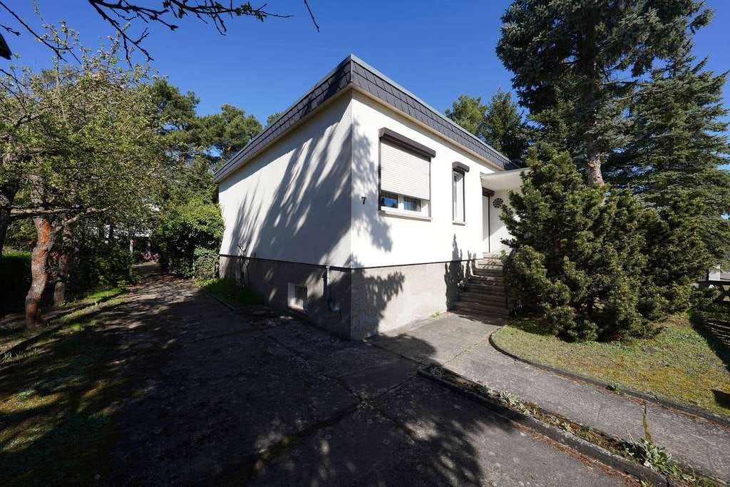 Immobilie in Zielitz - Colbitz-Bungalow mit Garage, großem Nebengebäude, Terrasse und überdachten Freisitz in ruhiger Lage - Bild 3