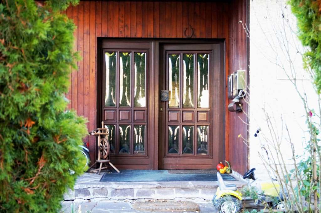 Immobilie in Weihenzell - Weihenzell: Einfamilienhaus mit Einliegerwohnung, Garage u. Fernwärme auf ca. 778m² Grundstück - Bild 2