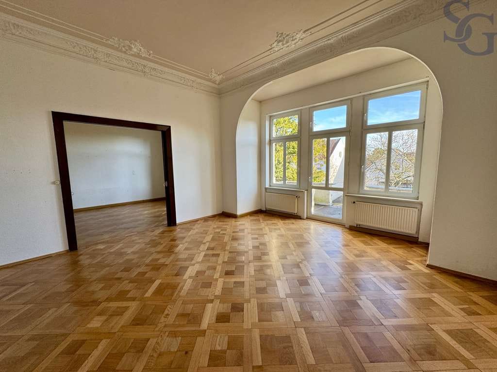 Immobilie in Leisnig - Herrschaftliche Fabrikantenvilla im Herzen der Stadt mit Parkett & Stuck - Bild 2