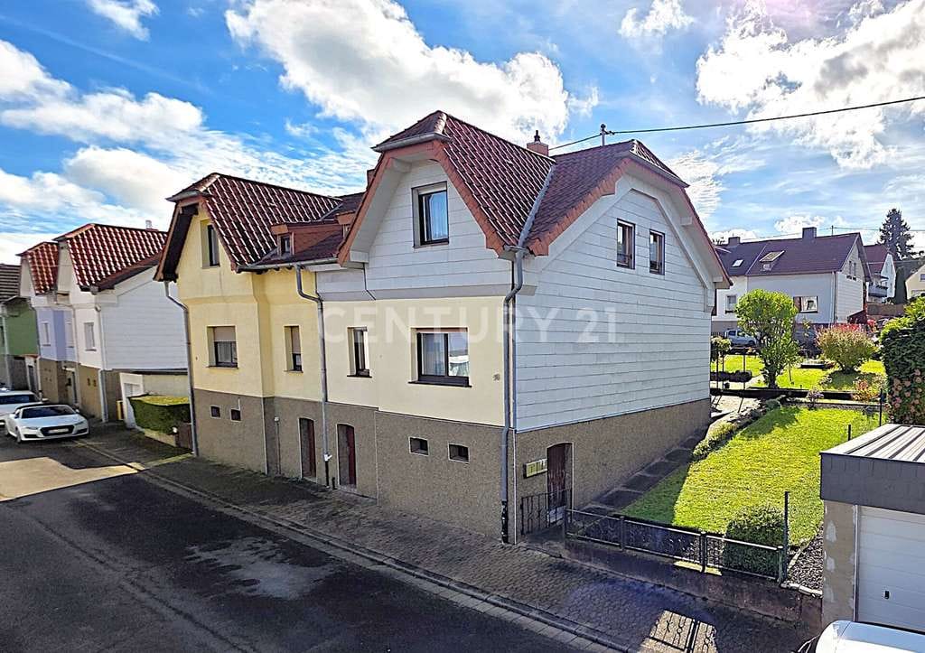 Immobilie in Sulzbach/Saar - Gepflegtes Einfamilienhaus mit schönem Garten und vielen Gestaltungsmöglichkeiten in Sulzbach - Bild 2