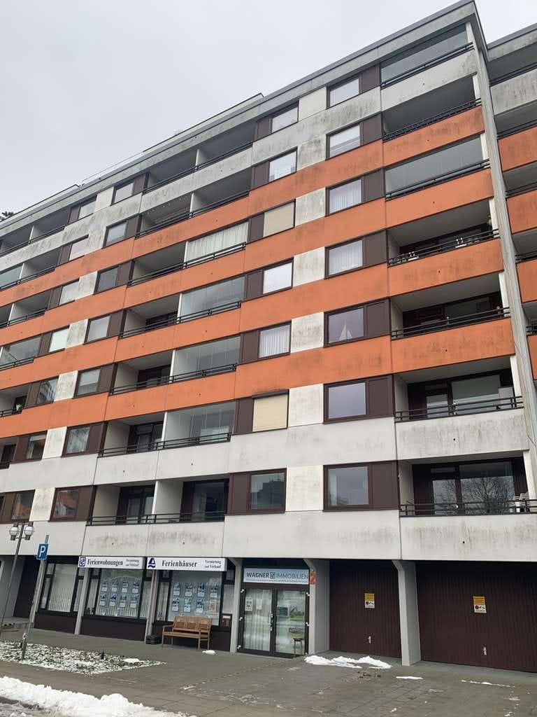 Immobilie in Damp - Damp - Ostsee: Feine möblierte 2 Zimmer Ferienwohnung mit Pott u. Pann,Loggia, Stellplatz und Keller - Bild 1