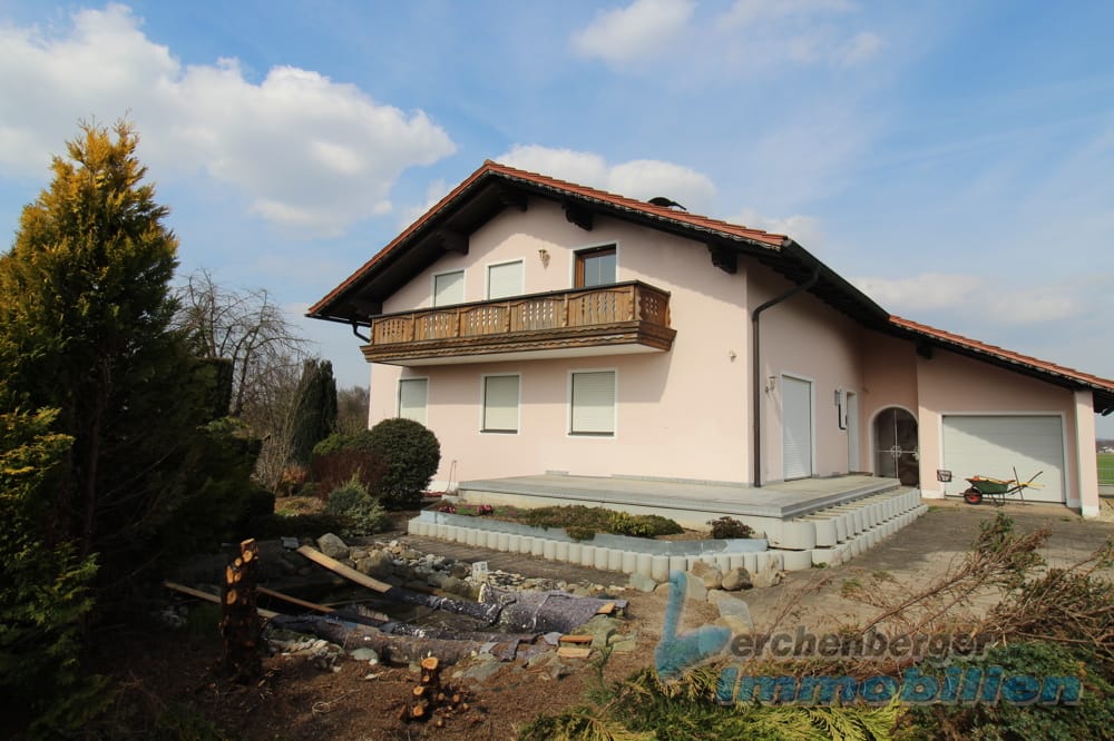 Immobilie in Reisbach - Einfamilienhaus in ruhiger Aussichtslage Nähe Reisbach - Bild 2