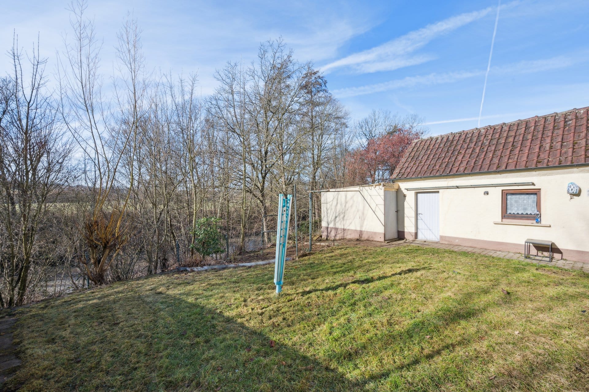 Immobilie in Steinheim an der Murr - Ruhige Lage und Blick ins Grüne: Freistehendes Haus mit PV-Anlage - Bild 4