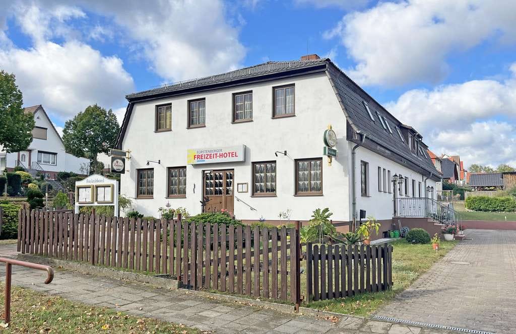 Immobilie in Fürstenberg/Havel - Provisionsfrei für den Käufer … Hotel im Fürstenberger Seenland … - Bild 3