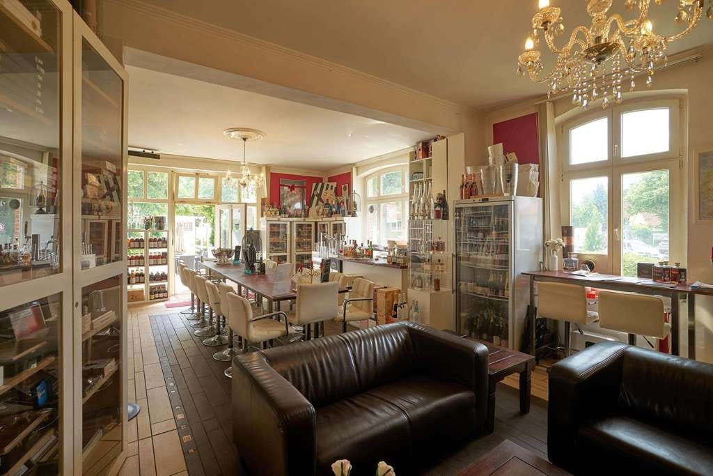 Immobilie in Glienicke/Nordbahn - Wohnjuwel mit historischem Charme und gepflegtem Garten - Bild 4