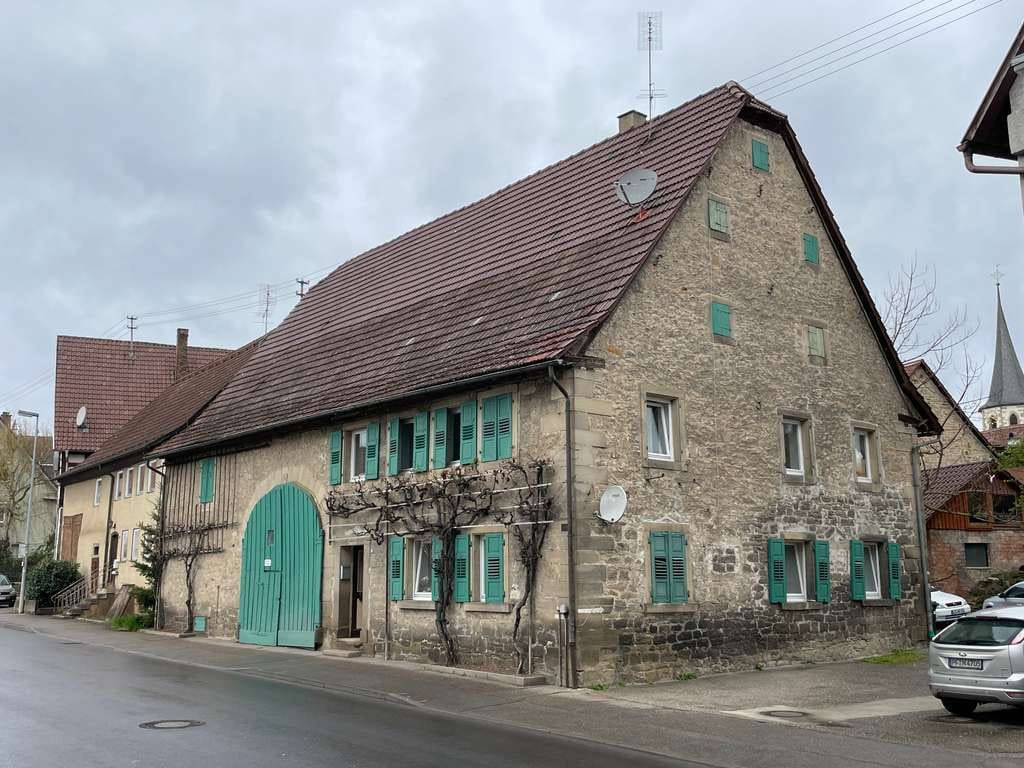 Immobilie in Illingen - Historisches, ehemaliges landwirtschaftliches Anwesen mit viel Ausbaupotenzial & guter Bausubstanz - Bild 1