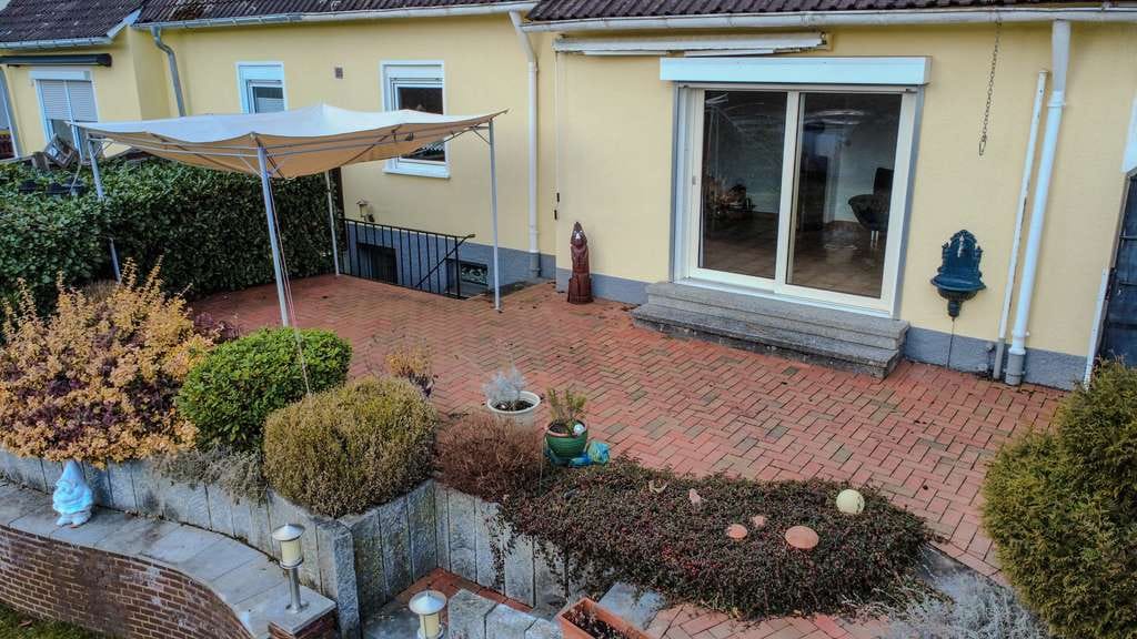 Immobilie in Kreuztal - Doppelhaushälfte in Kreuztal–Ferndorf – sonniger Garten, Garage, modernisierungsbedürftig - Bild 4