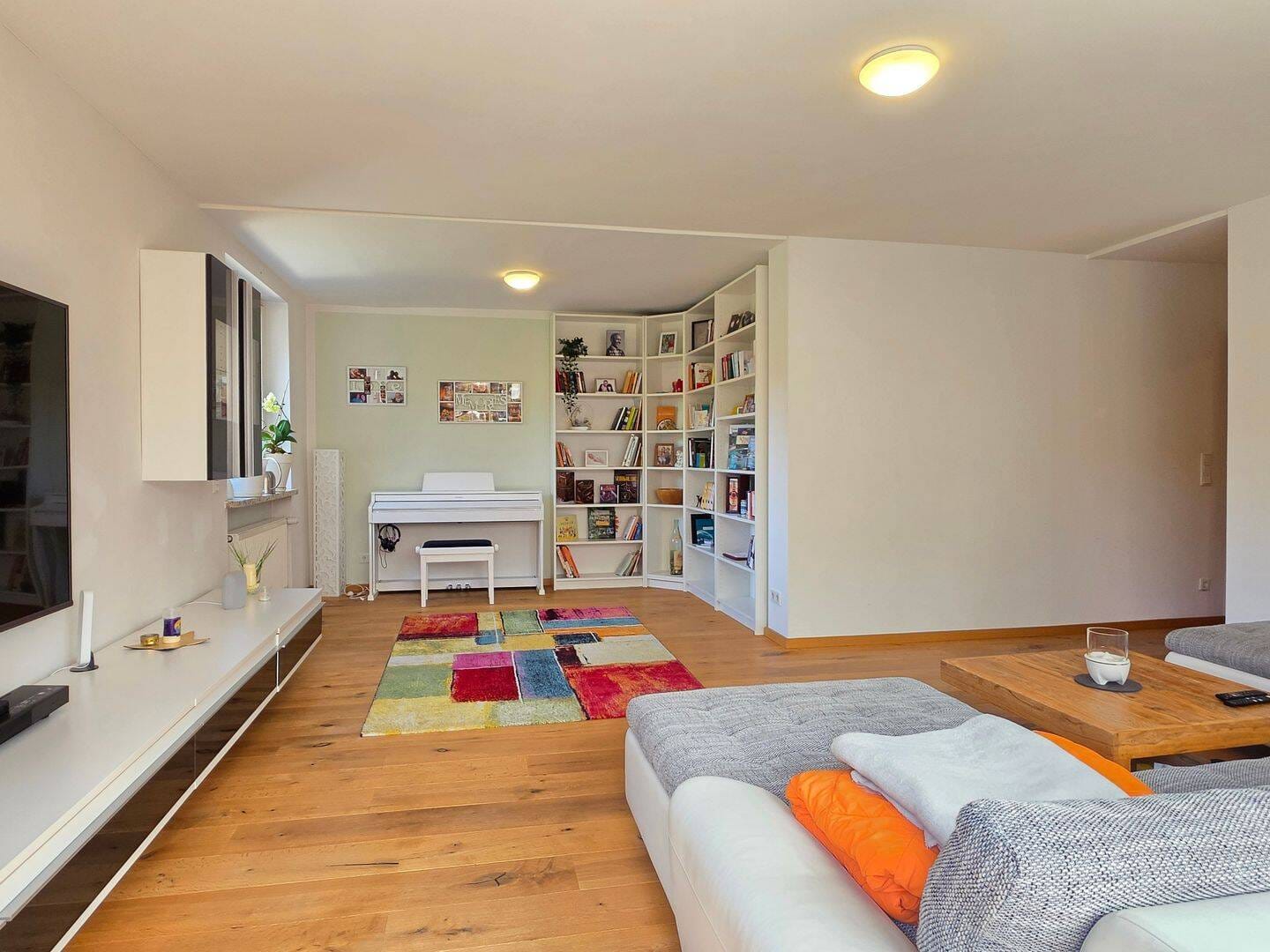 Immobilie in Dörfles-Esbach - Bungalowstil - modernisiertes Einfamilienhaus mit Traumgarten in TOP-Lage! - Bild 4