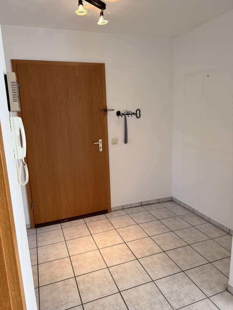 Immobilie in Rutesheim - Gemütliche Wohnung in 6 Familienhaus zu Verkaufen ohne Makler. - Bild 1
