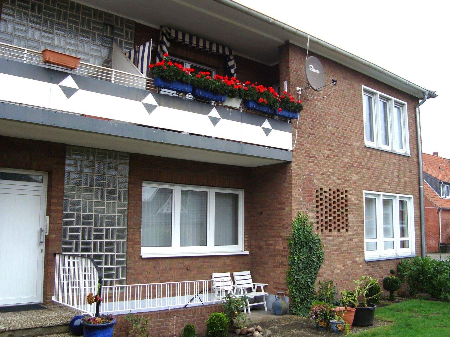 Immobilie in Lingen (Ems) - Investoren aufgepasst! Solides, fortlaufend renoviertes Mehrfamilienhaus in zentrumsnaher Lage! - Bild 4