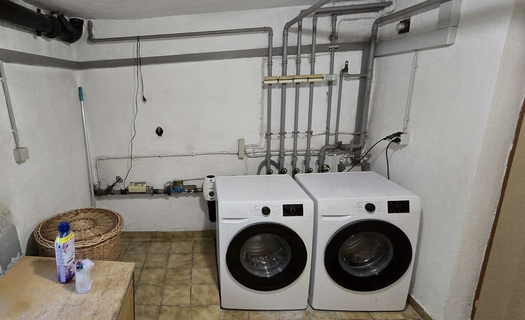 Immobilie in Mundelsheim - 8-Zimmer Mehrfamilienhaus mit Garage in Mundelsheim - Bild 4