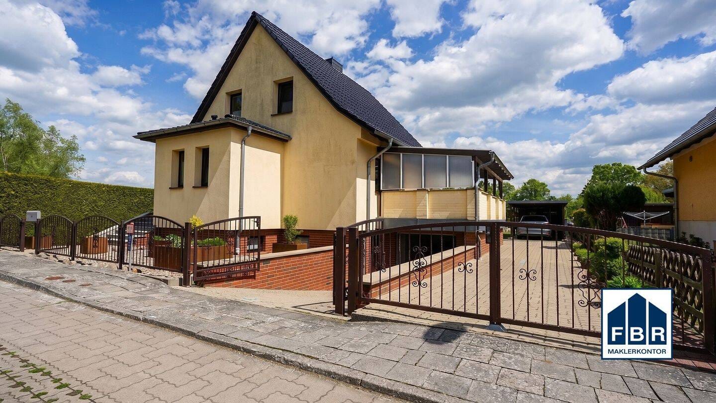 Immobilie in Rom - Viel Platz für Familie, Hobby und Garten - gepflegtes Einfamilienhaus in ruhiger Lage - Bild 1
