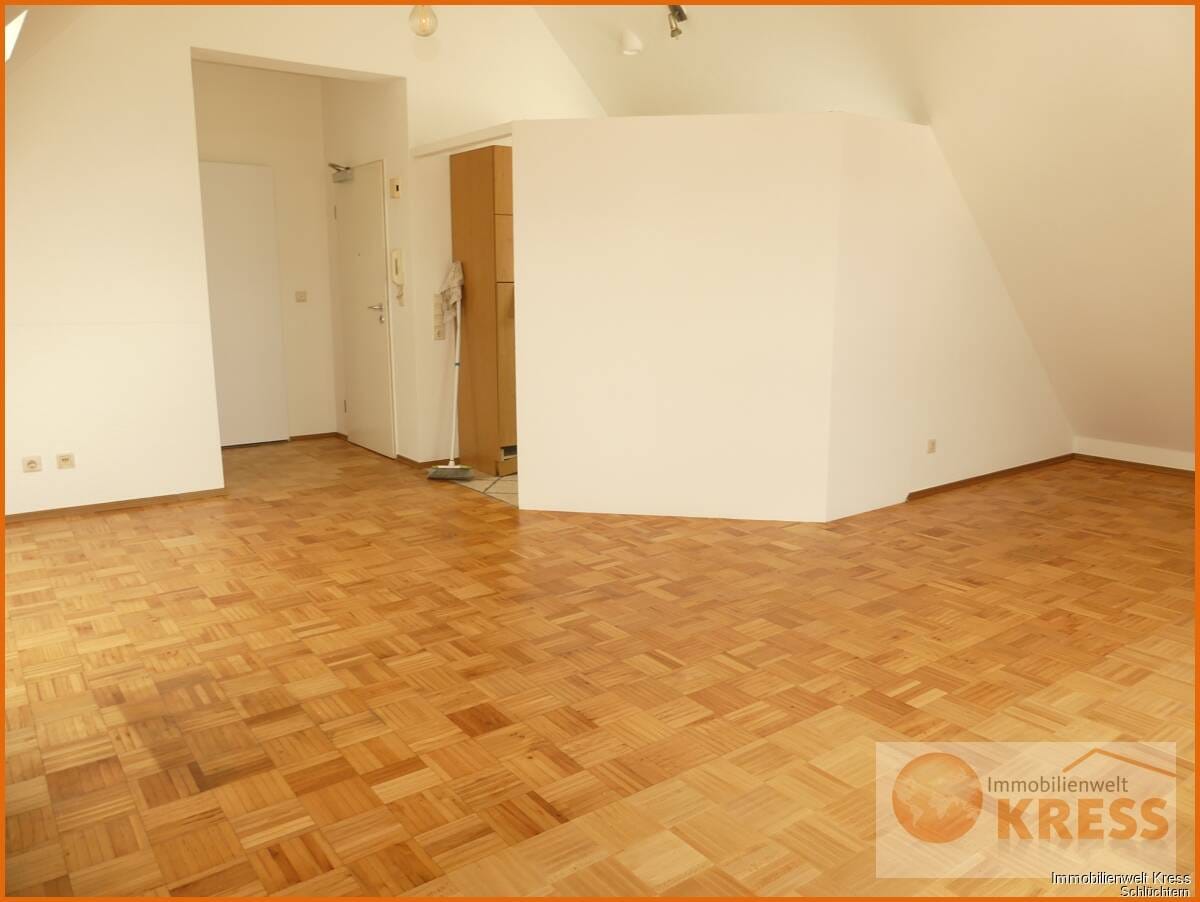 Immobilie in Schlüchtern - Renovierte Einzimmerwohnung mit Balkon und Küche in gepflegter Wohnlage in Schlüchtern - Bild 3