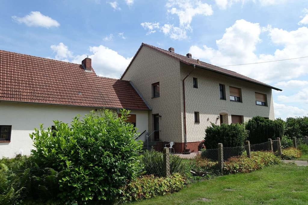 Immobilie in Rahden - *** Viel Platz in ländlicher Lage bei Rahden- 1 bis 2 Familienhaus *** - Bild 0