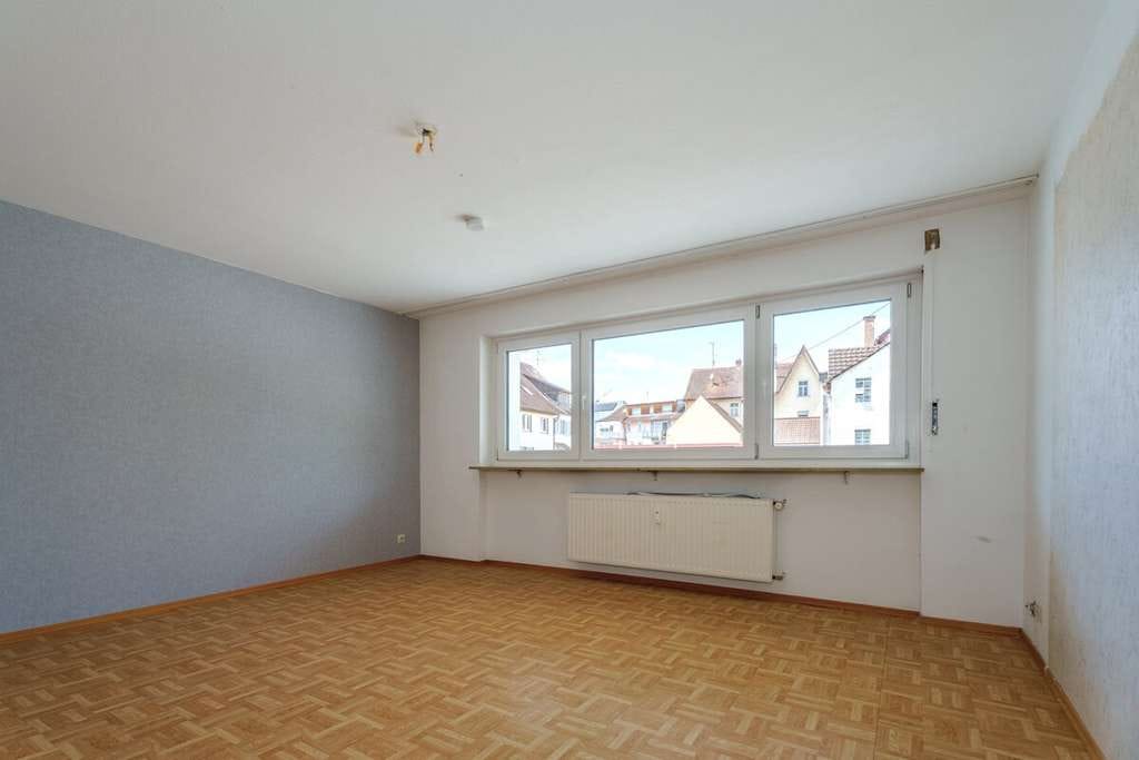 Immobilie in Volkertshausen - Viel Platz für neue Wohnideen - Großzügige Erdgeschosswohnung - Bild 2