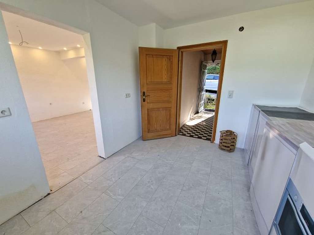 Immobilie in Schalksmühle - Charmantes Haus sucht Sie.
Einfamilienhaus mit Option für zwei Wohnungen!
 - Bild 2