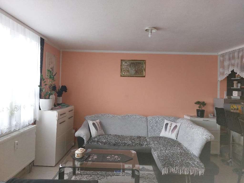 Immobilie in Hattersheim - HATTERSHEIM: Schöne 1-Zi.-Single-Wohnung mit Laminat, Balkon u. EBK - Bild 2