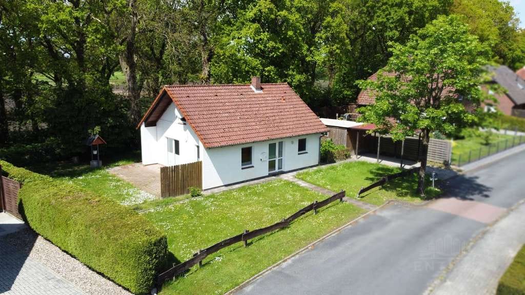 Immobilie in Friedeburg - Gemütliches Zuhause mit Ausbaureserve – Ideal für Senioren, Singles oder Paare - Bild 0