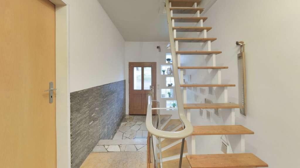 Immobilie in Höxter - Familienfreundliches Zuhause mit Ausblick - Bild 4
