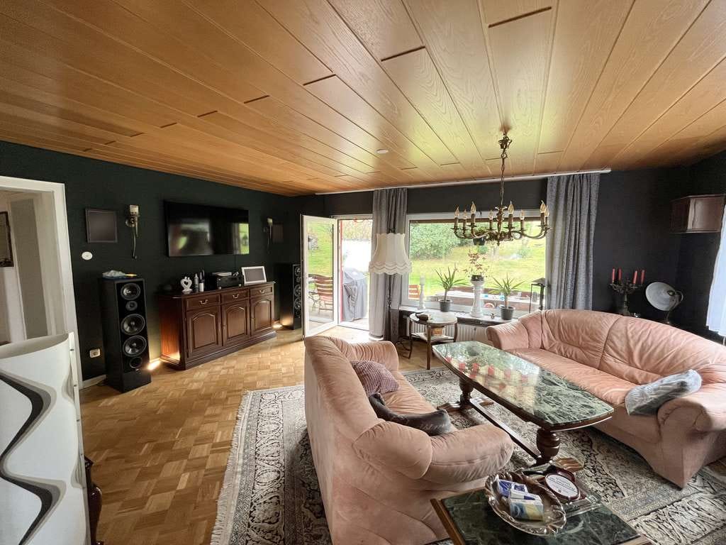 Immobilie in Wilnsdorf - Idyllische Erdgeschosswohnung mit Ausblick ins Grüne in ruhiger Lage! - Bild 2