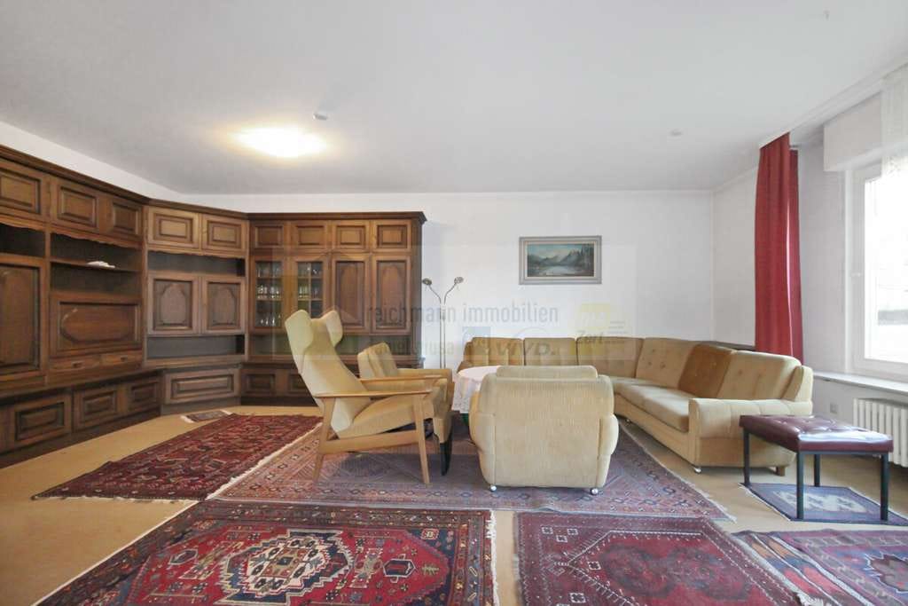 Immobilie in Bad Dürrheim - Familienfreundliches Einfamilienhaus mit Garten, Terrasse und Balkon in ruhiger Wohnlage zwischen Sa - Bild 1