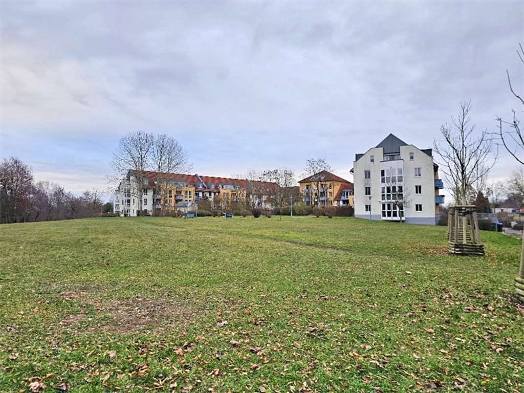 Immobilie in Hennigsdorf - Henningsdorf - Gut vermietete 3 Zi-Wohnung mit Süd-West-Loggia und Tiefgaragenstellplatz - Bild 4