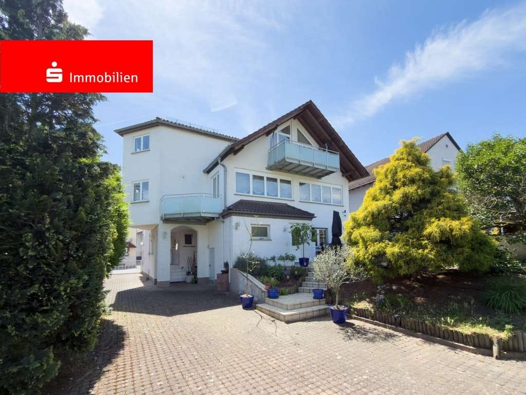 Immobilie in Seligenstadt - Gepflegtes Dreifamilienhaus mit drei großzügigen Wohneinheiten und vielseitigem Nutzungspotenzial - Bild 0