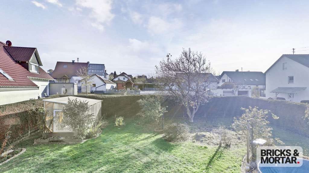 Immobilie in Röfingen - Helle 5-Zimmer-Wohnung mit Balkon – ideal für Eigennutzer oder Kapitalanleger - Bild 2