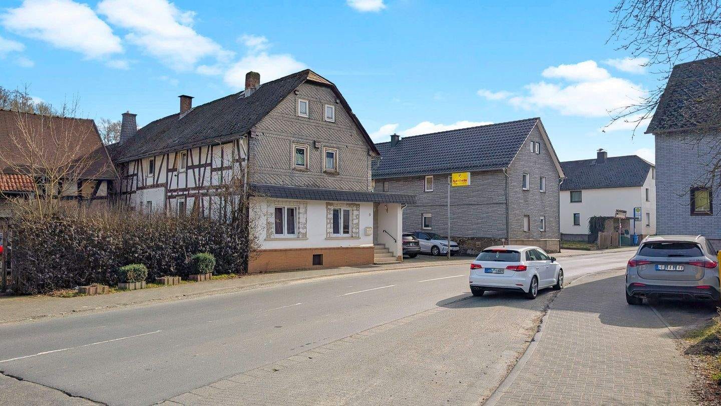 Immobilie in Steffenberg - Mehrfamilienhaus mit separater Gewerbeeinheit - Bild 2
