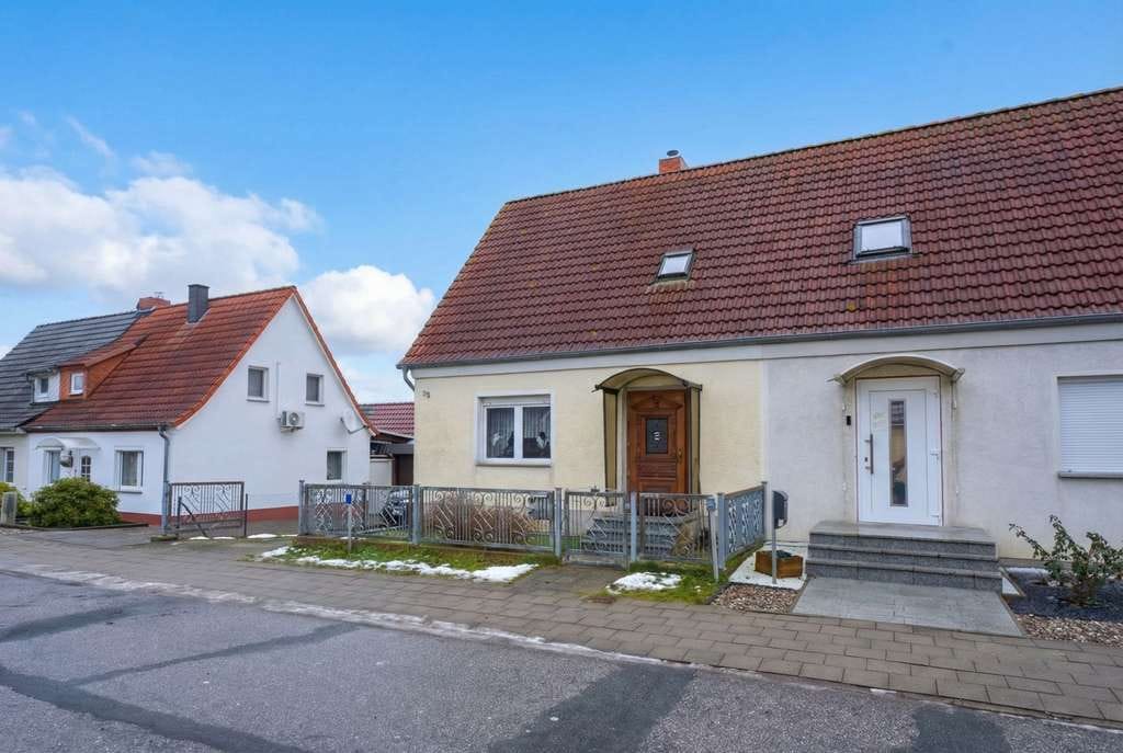 Immobilie in Grimmen - Gemütliche Doppelhaushälfte in ruhiger Stadtrandlage - Bild 0