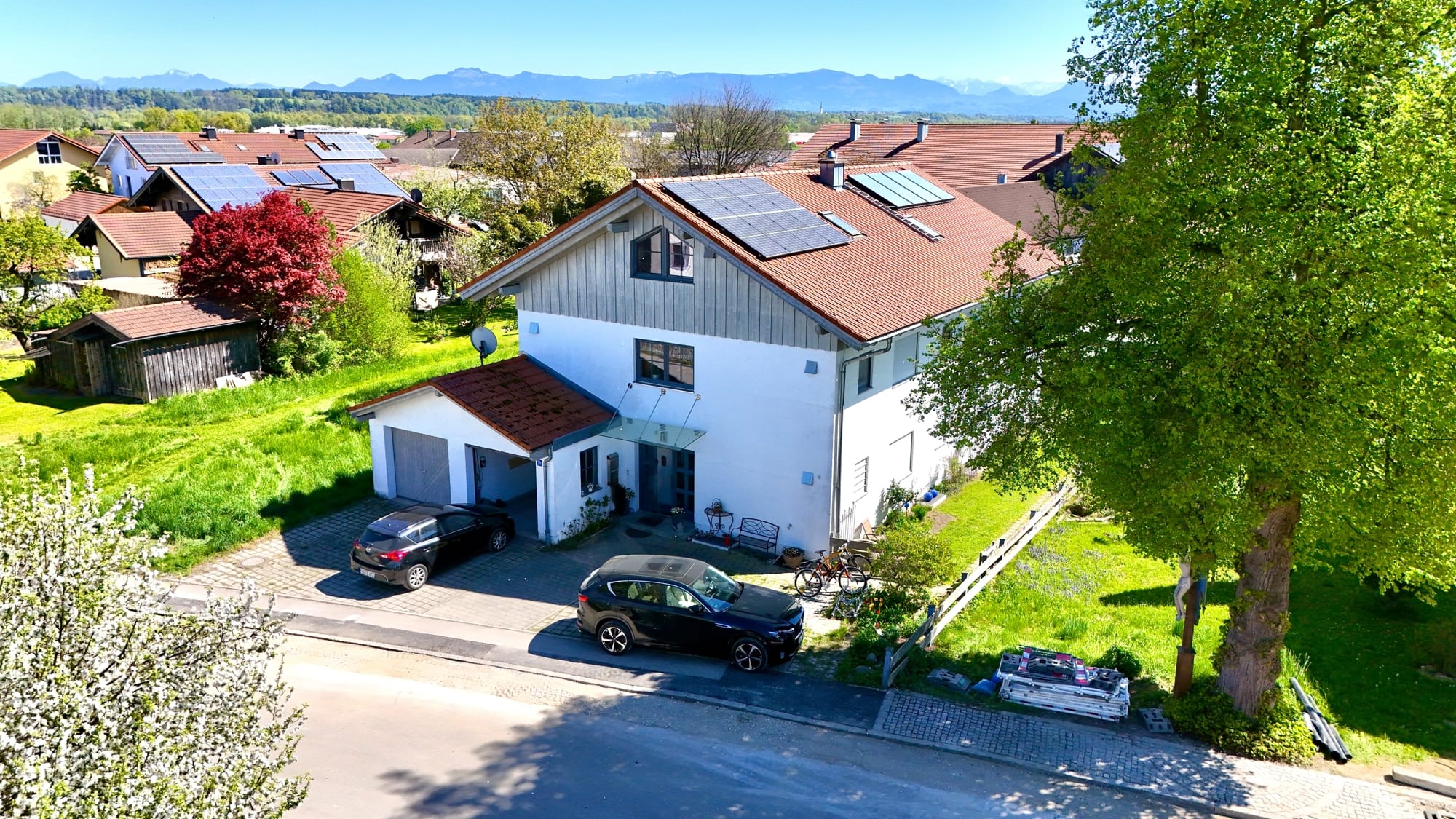 Immobilie in Schechen - Großzügige 5,5-Zimmer-Maisonettewohnung mit Galerie und Dachterrasse! - Bild 0