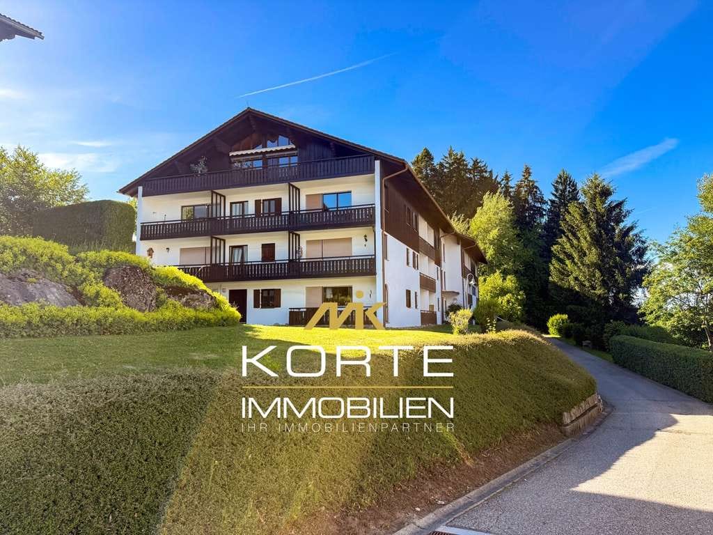 Immobilie in Oberreute - Ruhige Dachgeschosswohnung in Oberreute - Balkon, Abendsonne, Blick ins Grüne und TG-Stellplatz - Bild 0