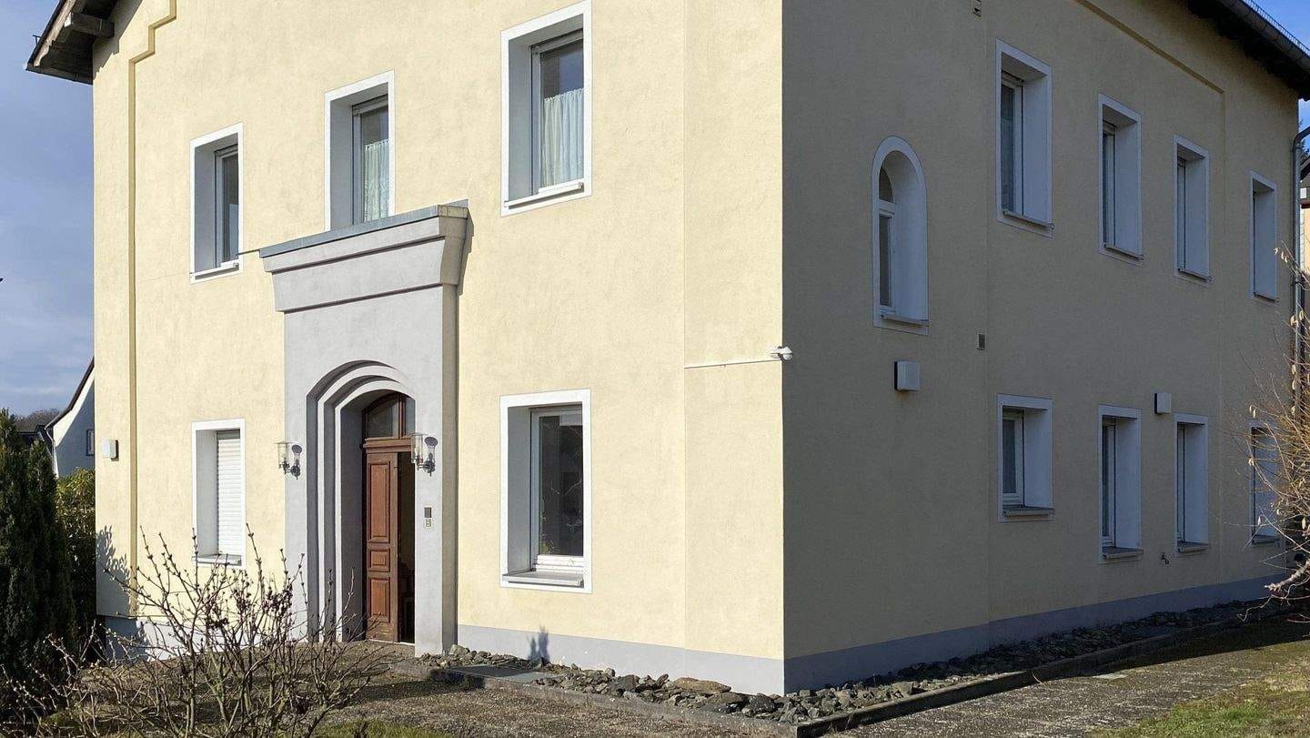 Immobilie in Villmar - Charismatisches Pfarrhaus mitten in Seelbach ++ Villmar ++ - Bild 1
